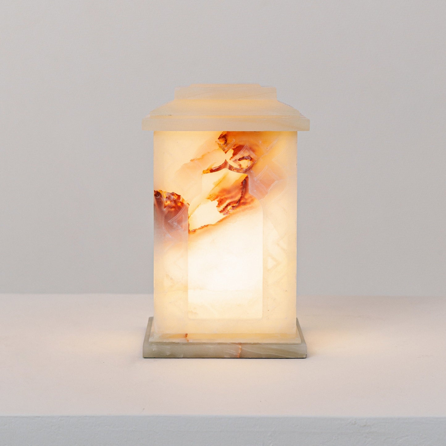 Sared Lights - Ziya Onyx Lantern