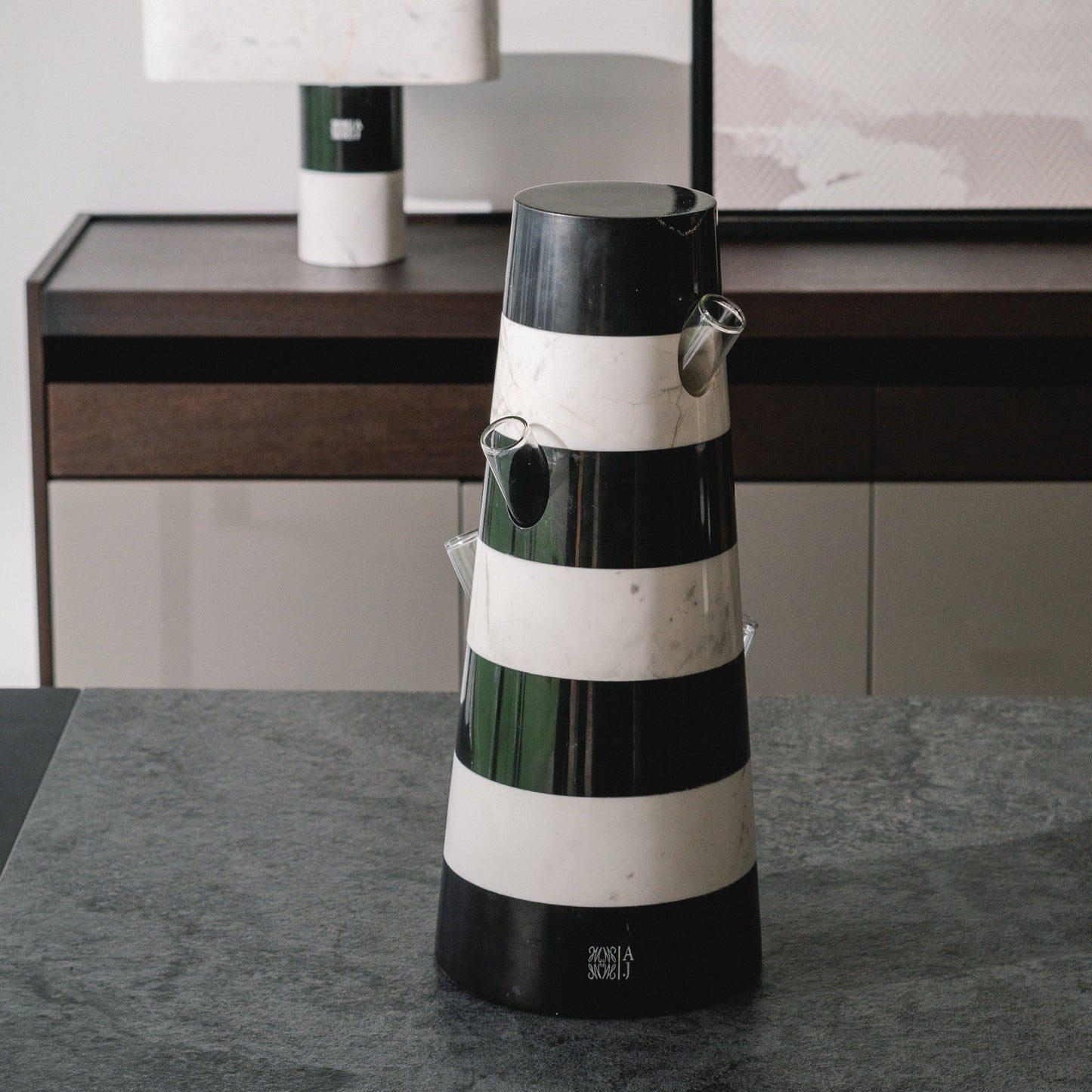 Garden tower twister vase