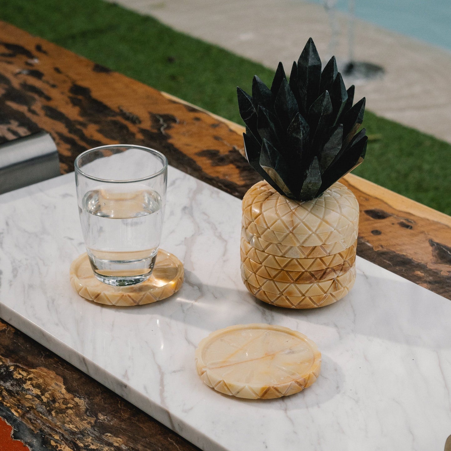 Pina Onyx Coaster