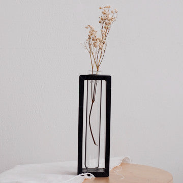 Un Grande Buco Marble Vase