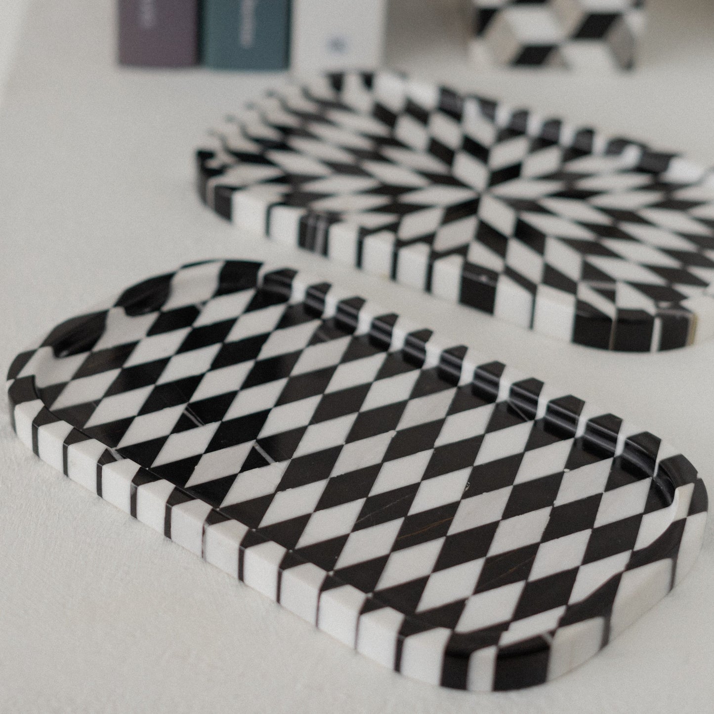 Boundless Capsule Tray Medum Pattern B - Mozaec Collection Monochrome Tone