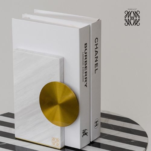 Eden book Stand