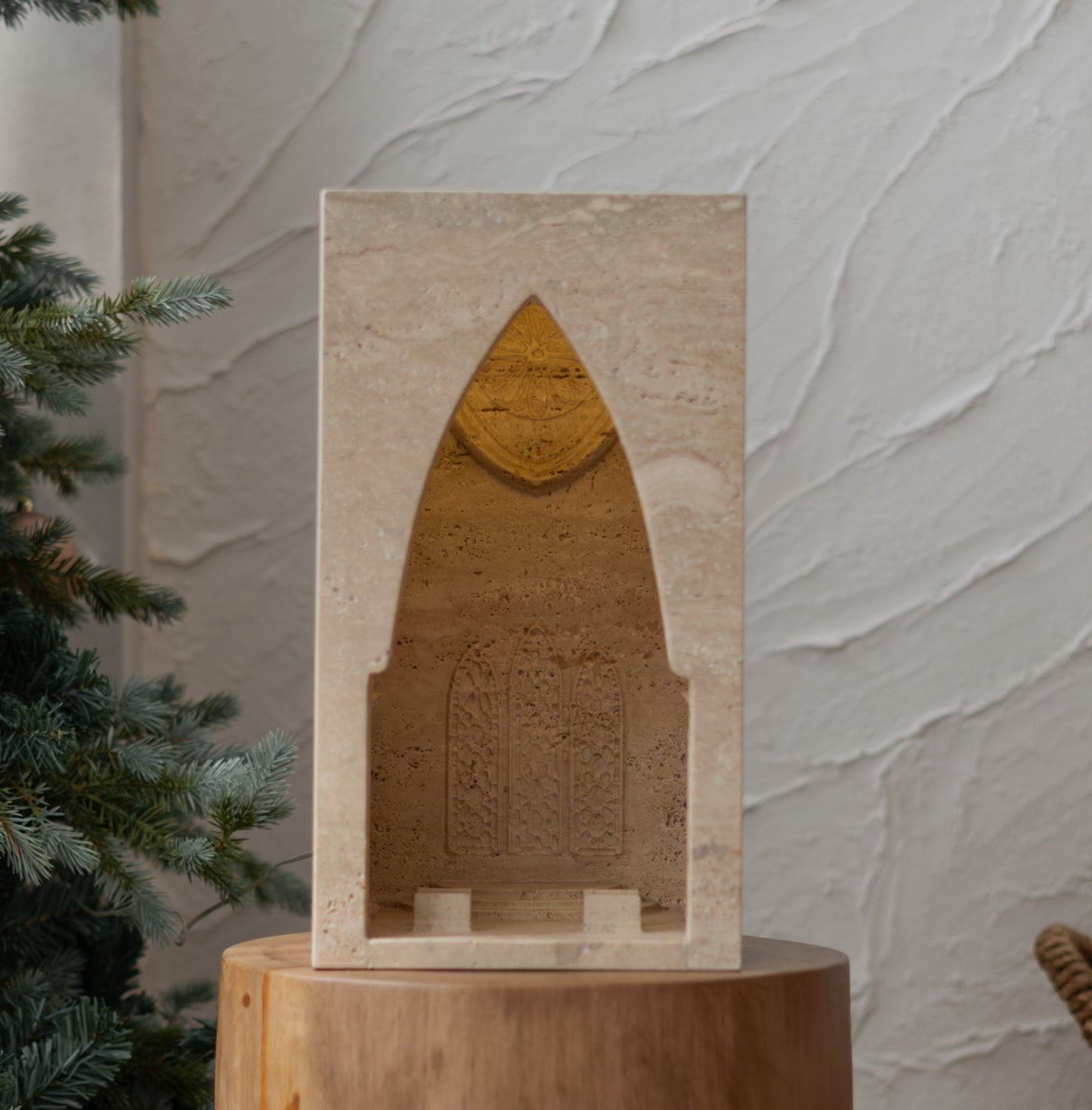 GOTHIC ARCHITECTURAL ROMAN LAMP