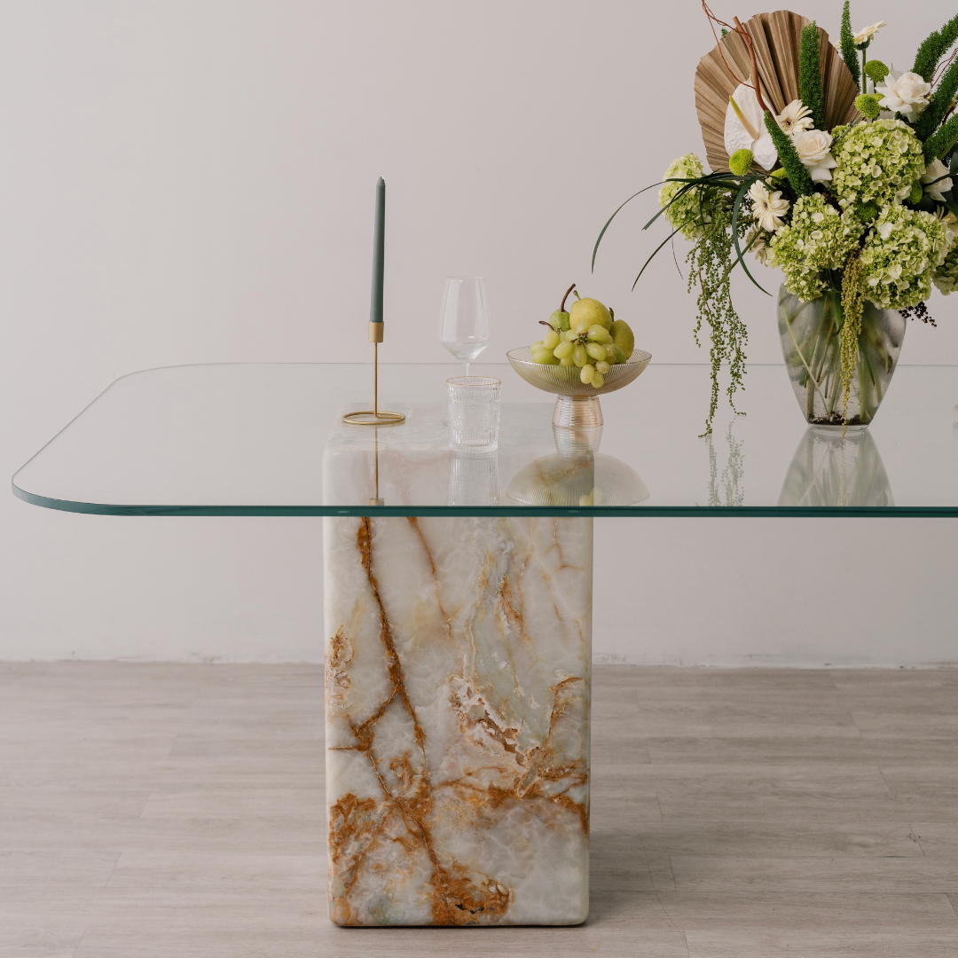 Green Oasis - Irving Dining Table