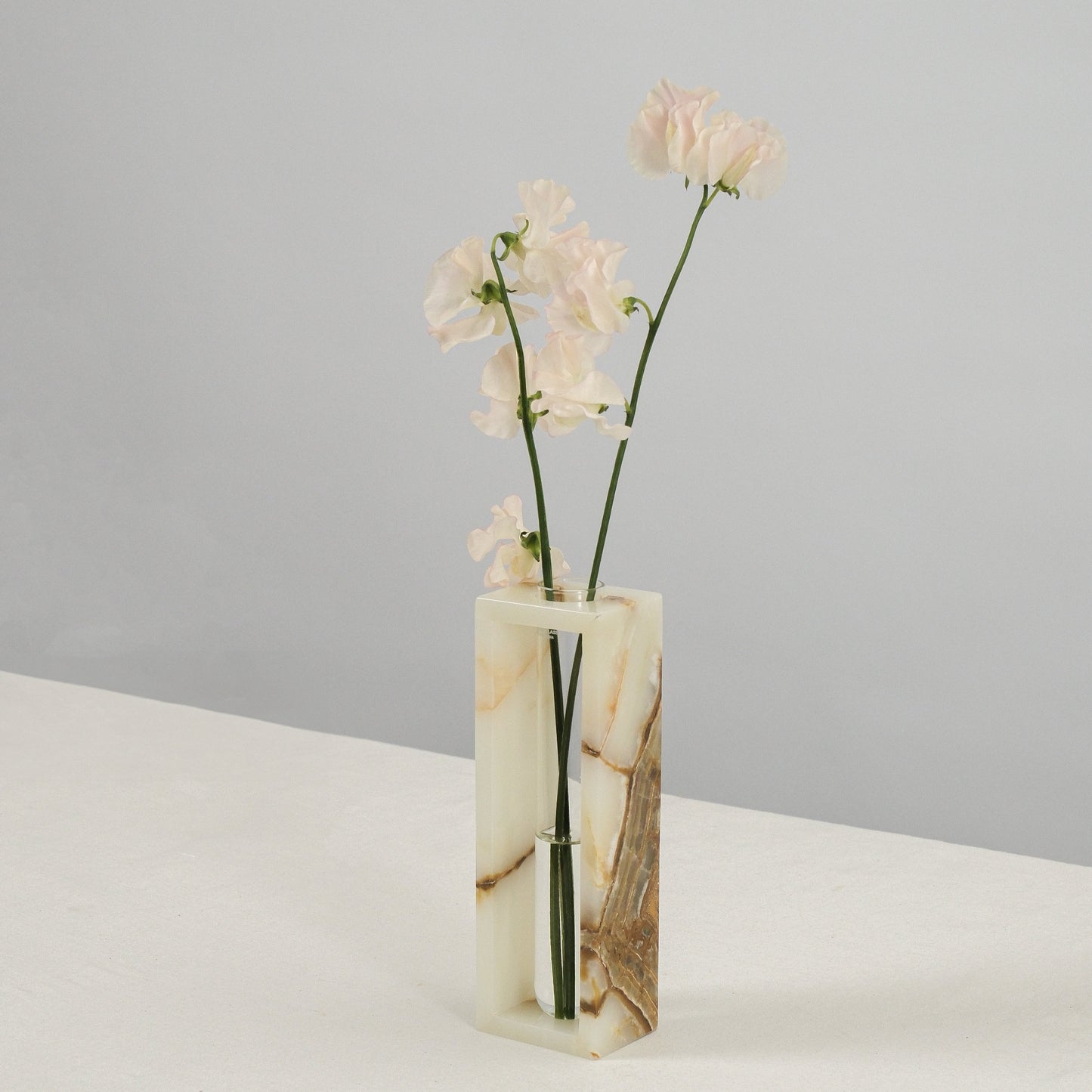 Ethereal - Un Grande Buco vase