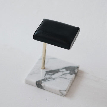 Marble Stand. (Carrara)